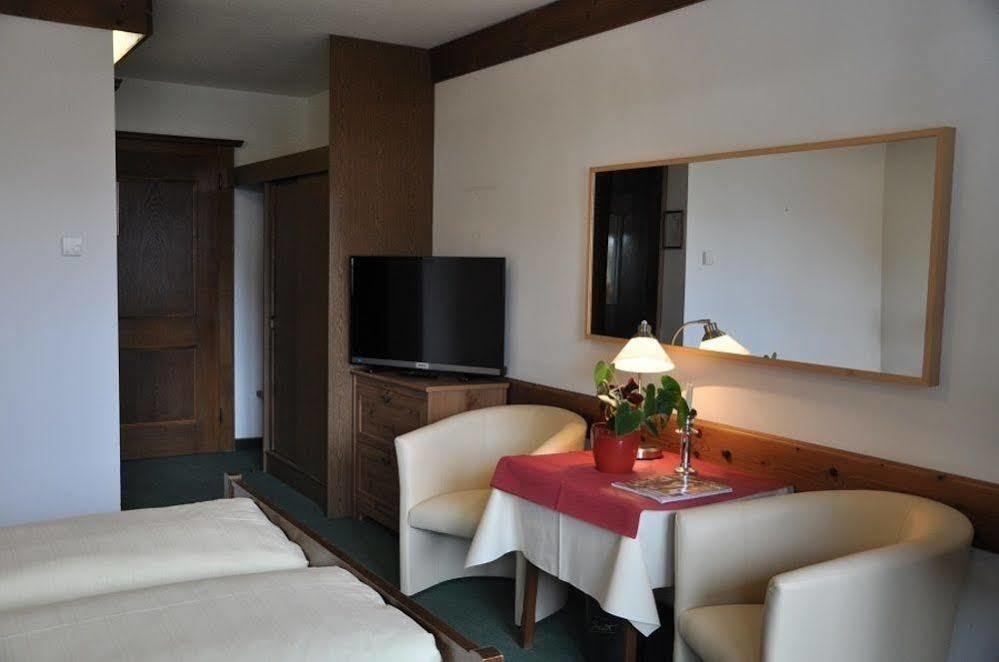 Hotel Moawirt Hundsdorfl ภายนอก รูปภาพ